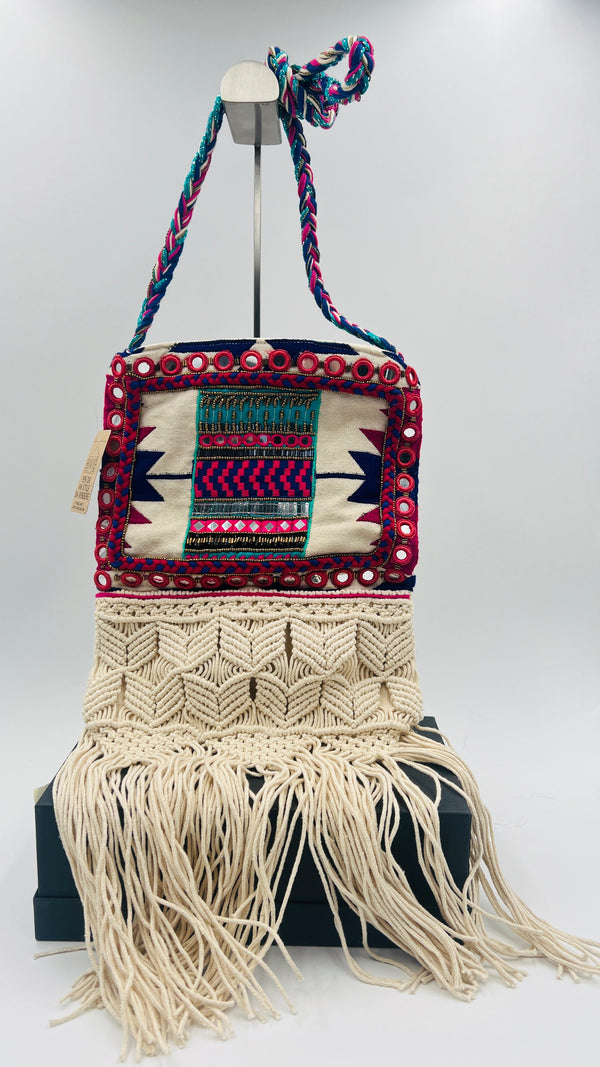 Borsa a tracolla ricamata