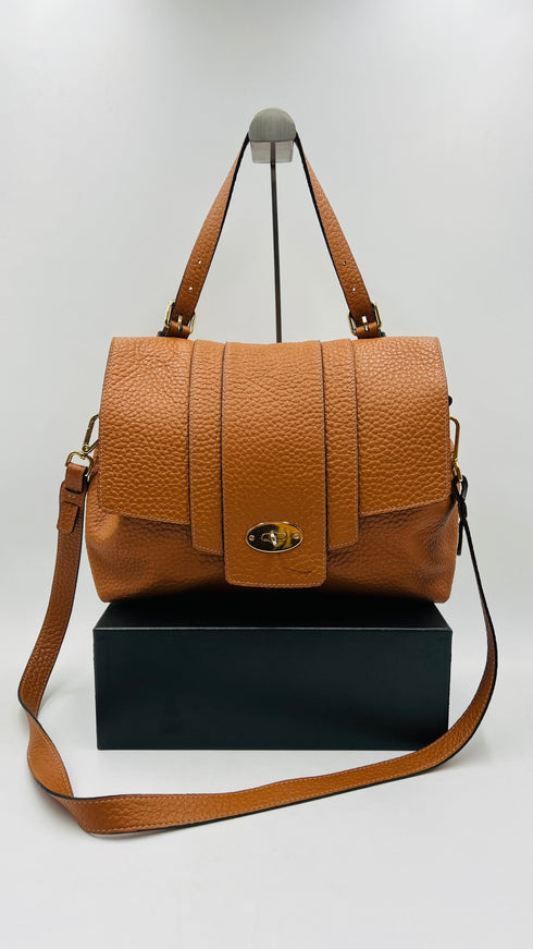 Borsa in pelle martellata