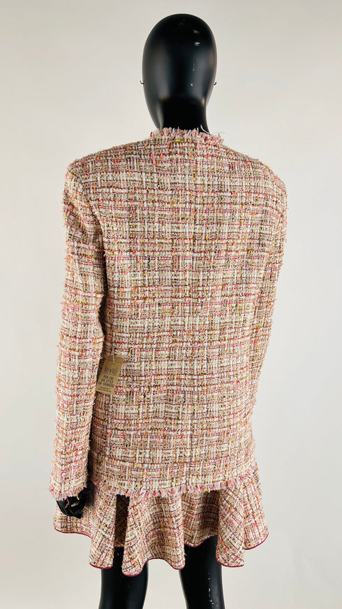 Completo in tweed rosa