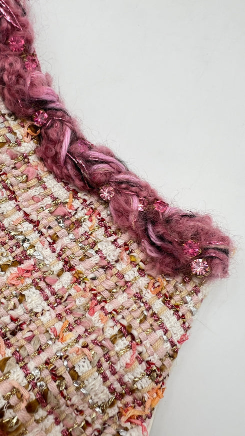 Completo in tweed rosa