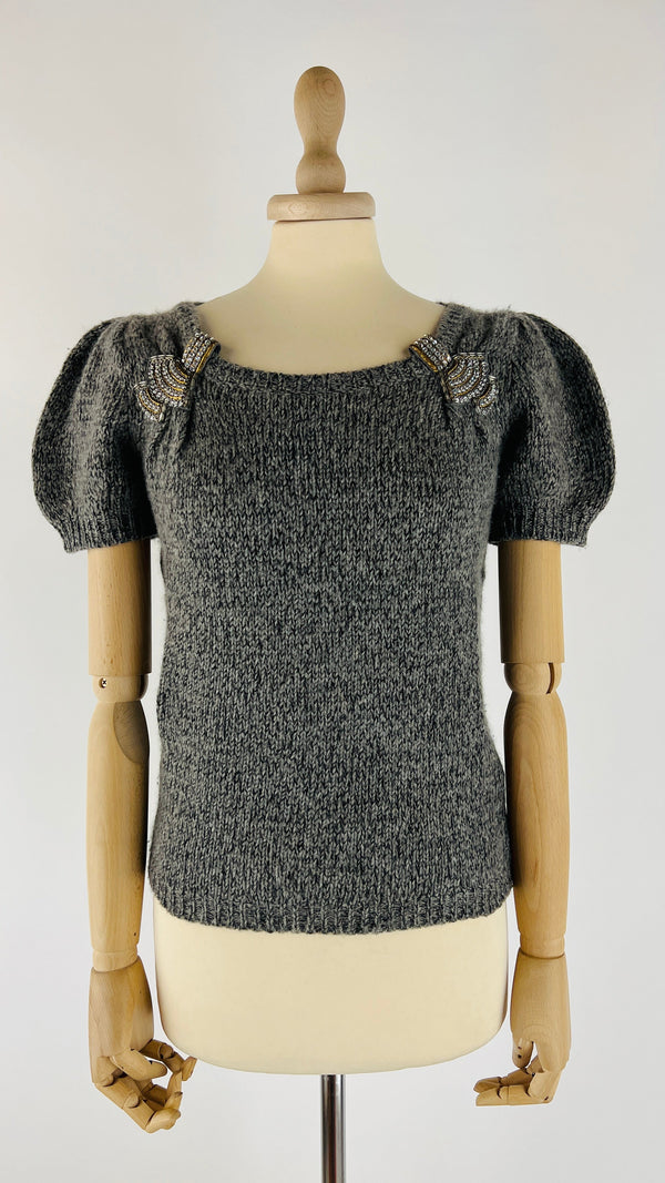 Maglia con ricami e strass