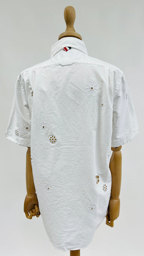 Camicia fiori ricamati bianca