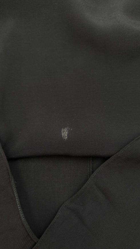 Top smanicato nero
