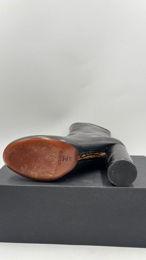 Stivaletto logato N.38