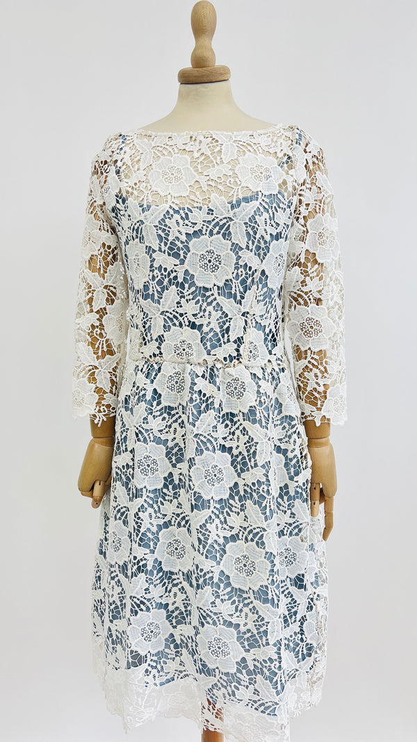 Abito midi pizzo
