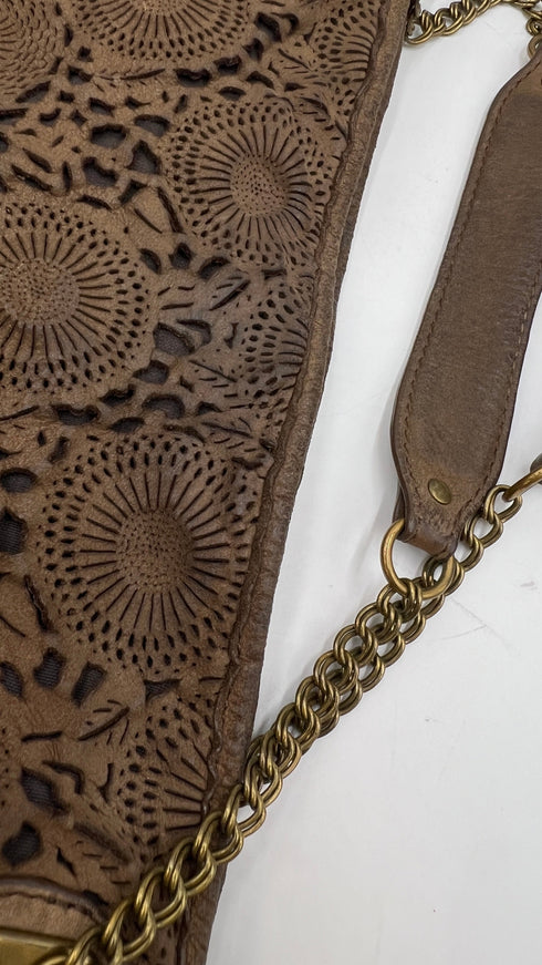 Borsa a spalla traforata
