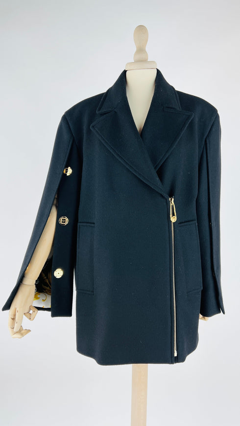 Caban in lana con spilla