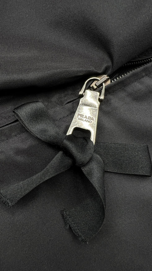 Abito midi nero con fiocco