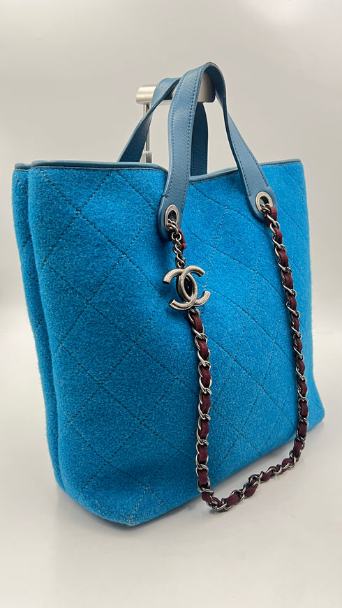 Borsa "Portobello" in lana azzurra