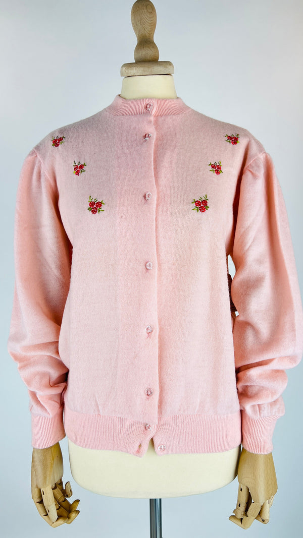 Cardigan con fiori ricamati