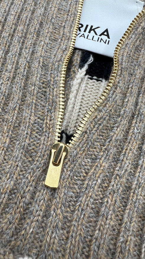 Maglione trecce e righe