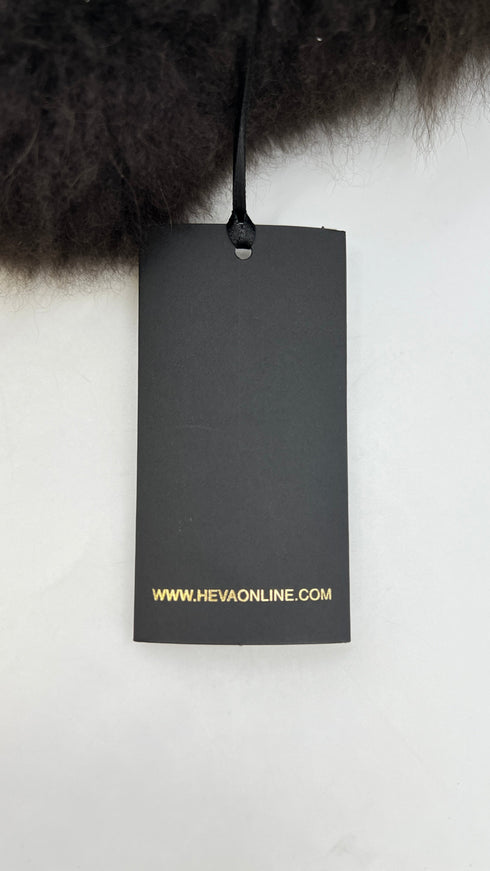 Borsa in pelliccia con cartellino