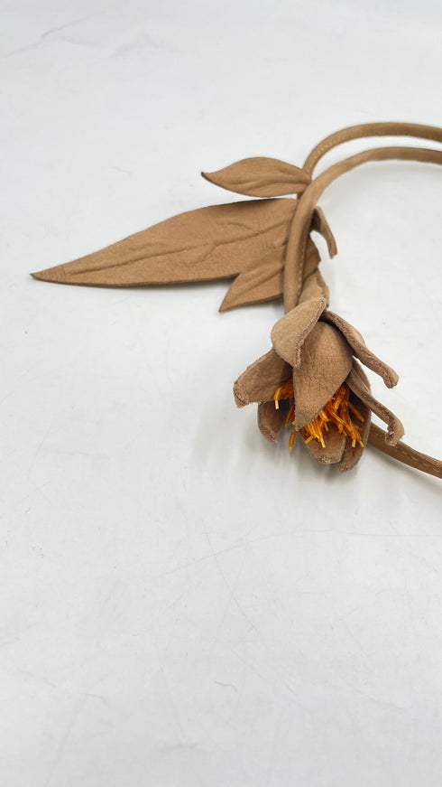 Cintura floreale in pelle